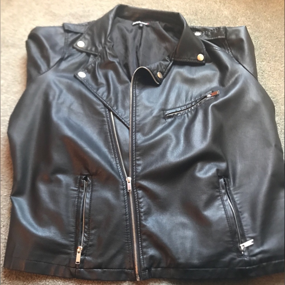Plus Size Black Faux Leather Motorcycle Jacket